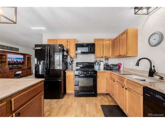 35055 E Mississippi Ave, Watkins, CO 80137