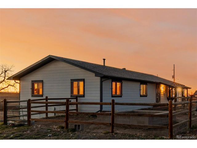 35055 E Mississippi Ave, Watkins, CO 80137