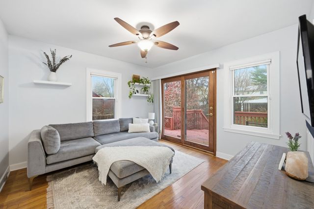 6521 Elmcrest Drive, Windsor Heights, IA 50324