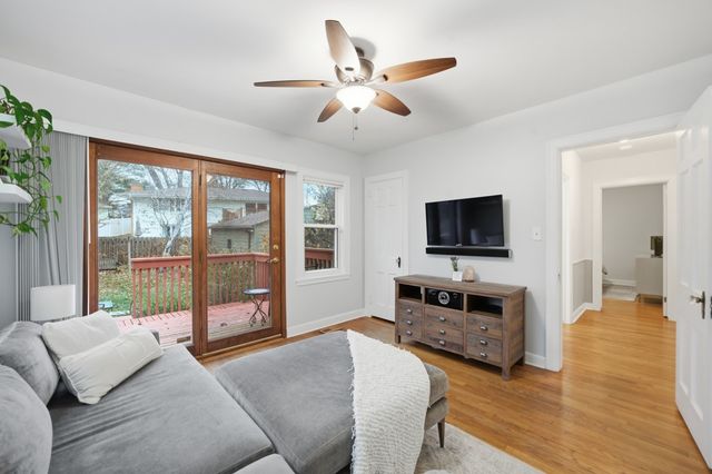 6521 Elmcrest Drive, Windsor Heights, IA 50324