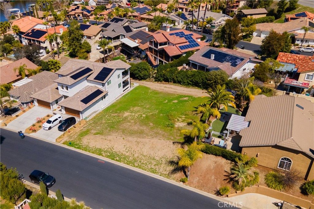 22760 Cascade Drive, Canyon Lake, CA 92587 — exterior