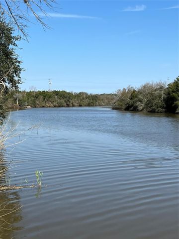 19419 Old Galveston Road, Webster, TX 77598