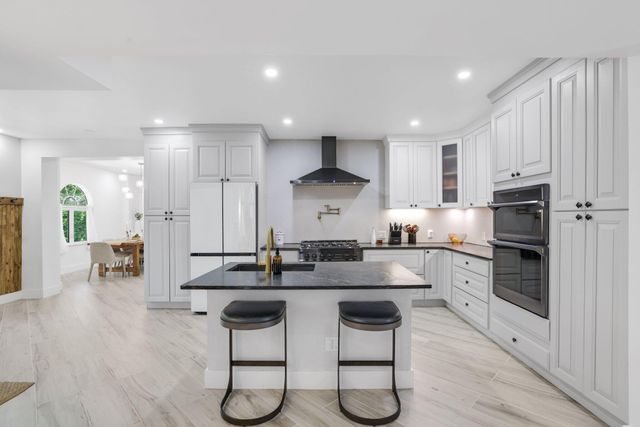 706 Sunset Road, West Palm Beach, FL 33401