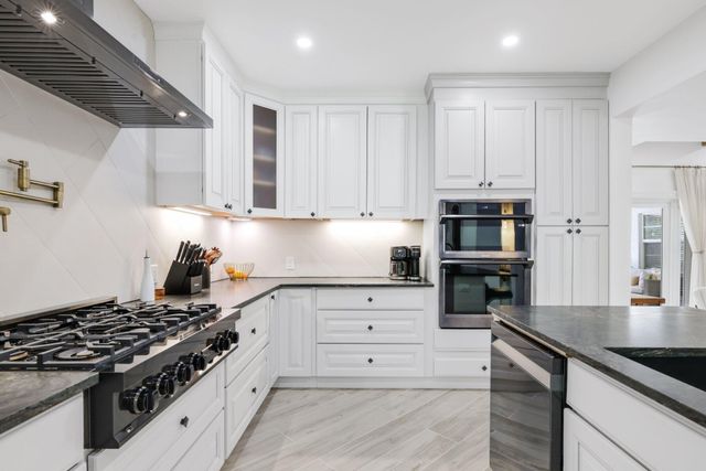 706 Sunset Road, West Palm Beach, FL 33401