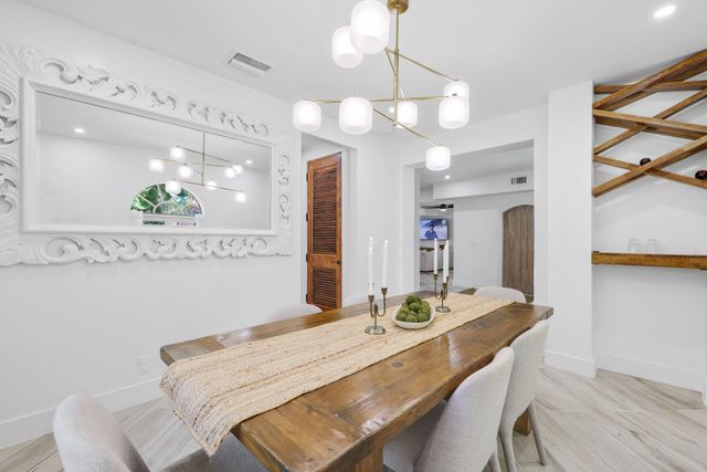 706 Sunset Road, West Palm Beach, FL 33401