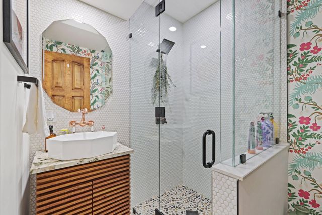 706 Sunset Road, West Palm Beach, FL 33401