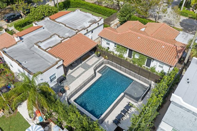 706 Sunset Road, West Palm Beach, FL 33401