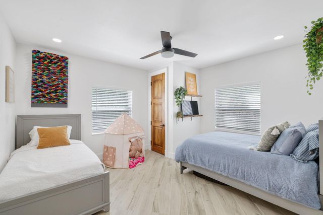 706 Sunset Road, West Palm Beach, FL 33401