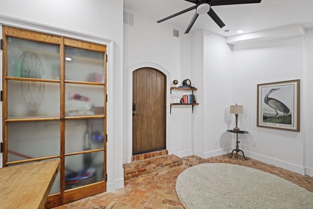 706 Sunset Road, West Palm Beach, FL 33401