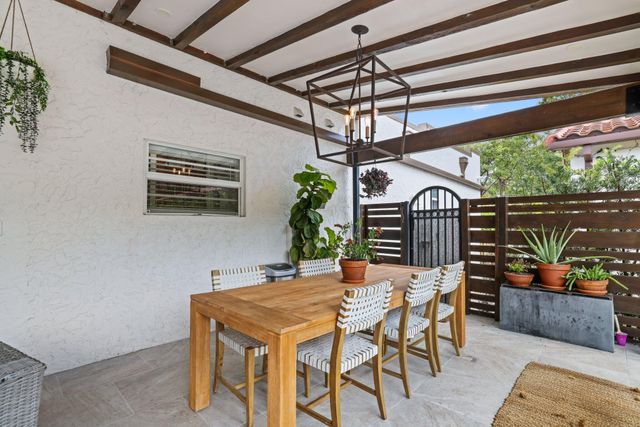 706 Sunset Road, West Palm Beach, FL 33401