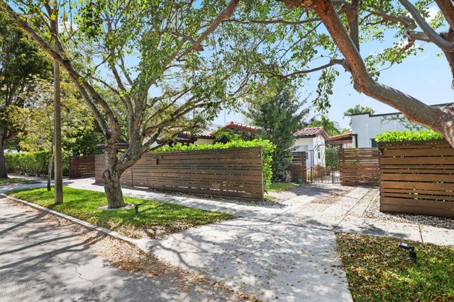 706 Sunset Road, West Palm Beach, FL 33401