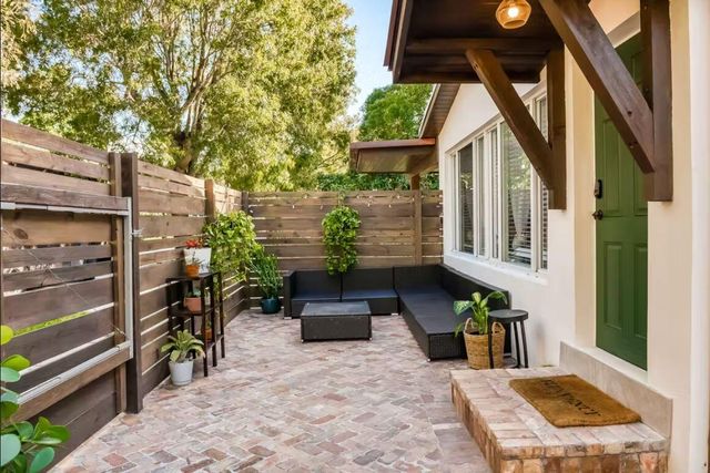 706 Sunset Road, West Palm Beach, FL 33401