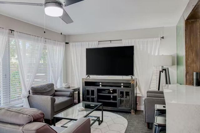 706 Sunset Road, West Palm Beach, FL 33401