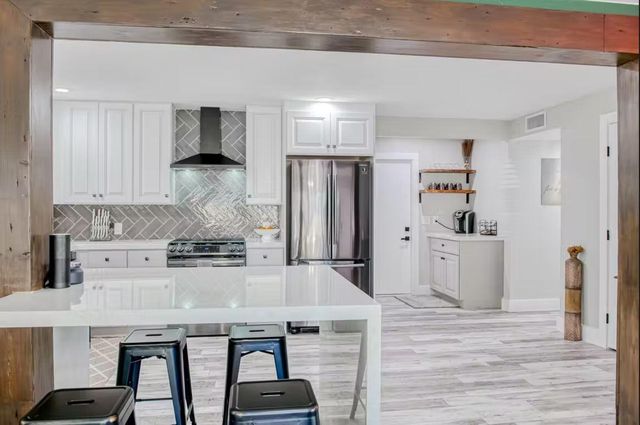 706 Sunset Road, West Palm Beach, FL 33401