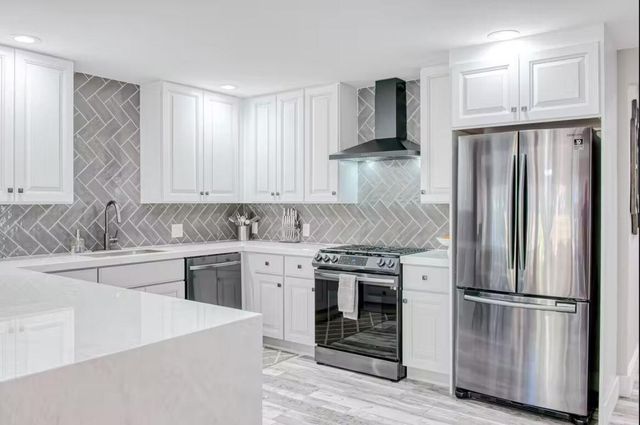 706 Sunset Road, West Palm Beach, FL 33401