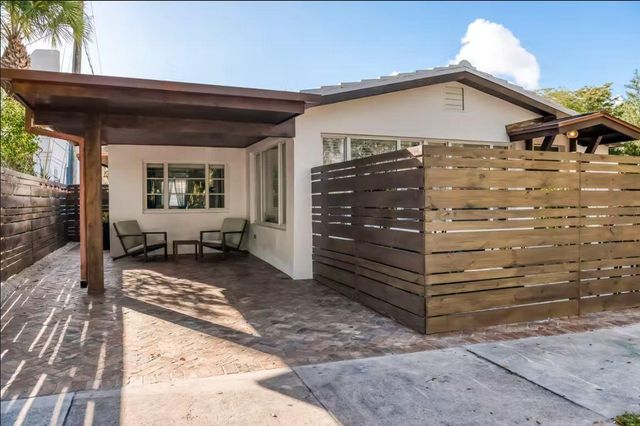 706 Sunset Road, West Palm Beach, FL 33401