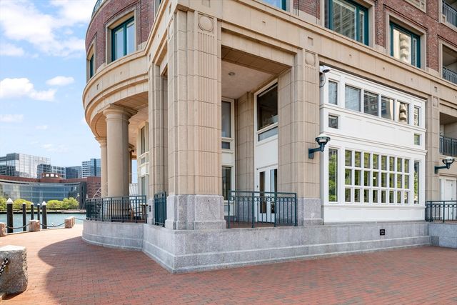 20 Rowes Wharf TH7, Boston, MA 02110