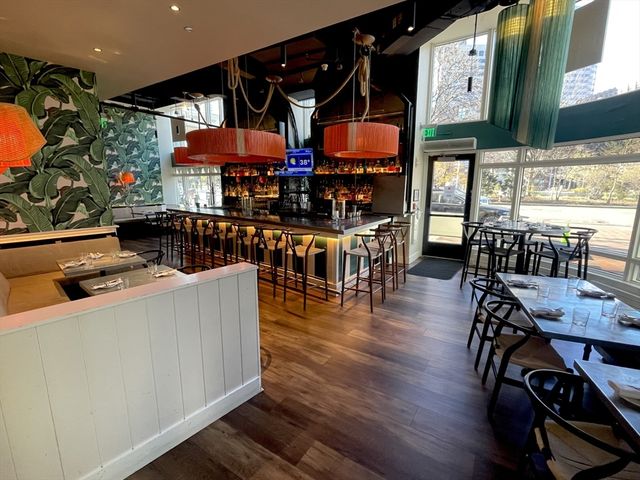 20 Rowes Wharf TH7, Boston, MA 02110