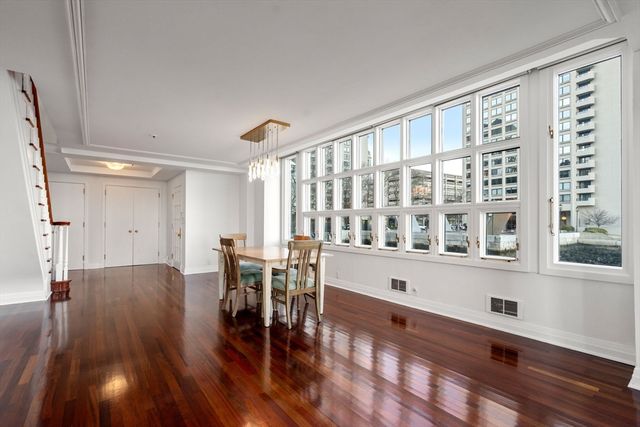 20 Rowes Wharf TH7, Boston, MA 02110