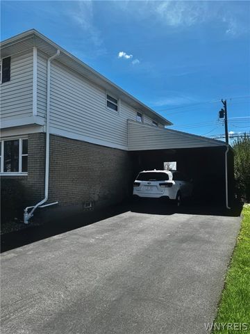 17 Saint Joan Lane, Cheektowaga, NY 14227