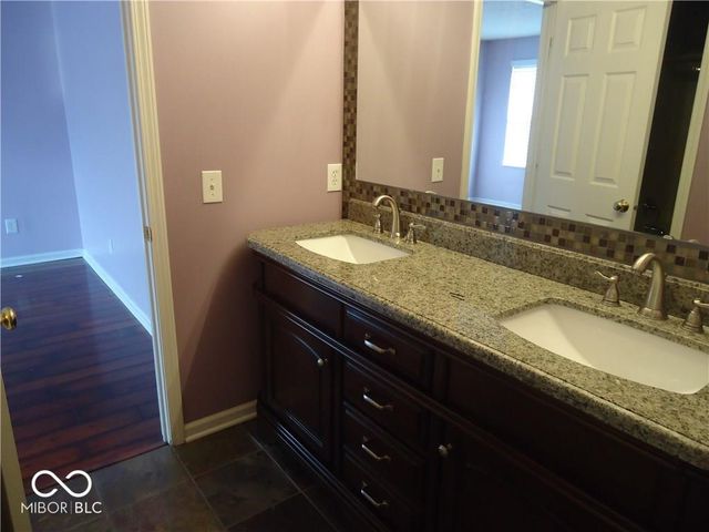 5077 Gunston Lane, Plainfield, IN 46168