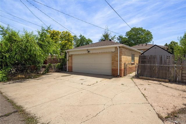 2125 Ames Street, Edgewater, CO 80214