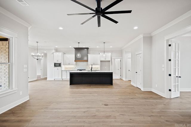 557 Valley Oak Drive, Sherwood, AR 72120