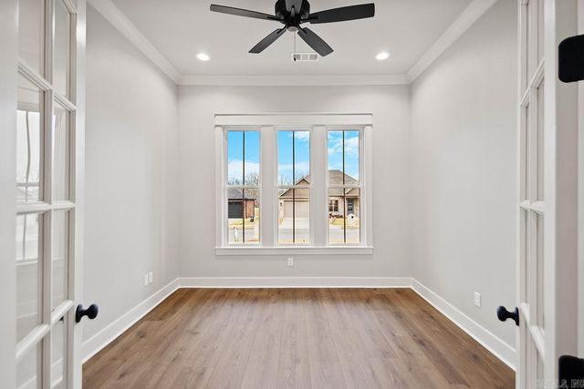 557 Valley Oak Drive, Sherwood, AR 72120