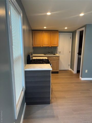 311 Madison Avenue Cottage, Cedarhurst, NY 11516