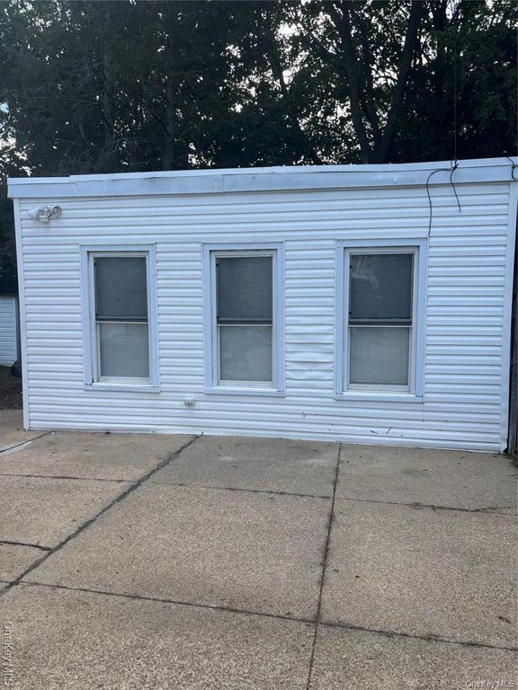311 Madison Avenue Cottage, Cedarhurst, NY 11516