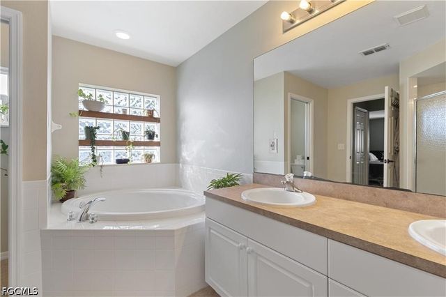 231 NW 26th AVE, Cape Coral, FL 33993