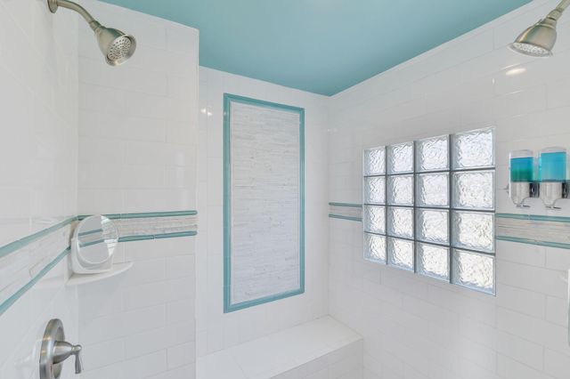 1724 S Ball Street, Galveston, TX 77550