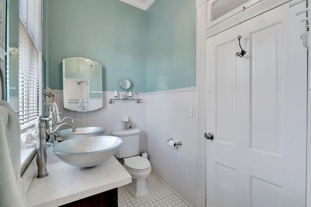 1724 S Ball Street, Galveston, TX 77550