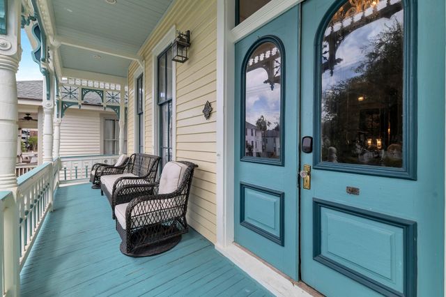 1724 S Ball Street, Galveston, TX 77550