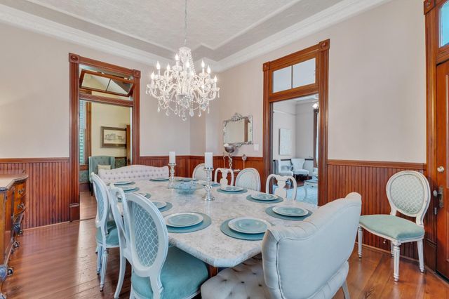 1724 S Ball Street, Galveston, TX 77550