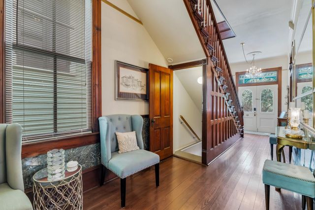 1724 S Ball Street, Galveston, TX 77550