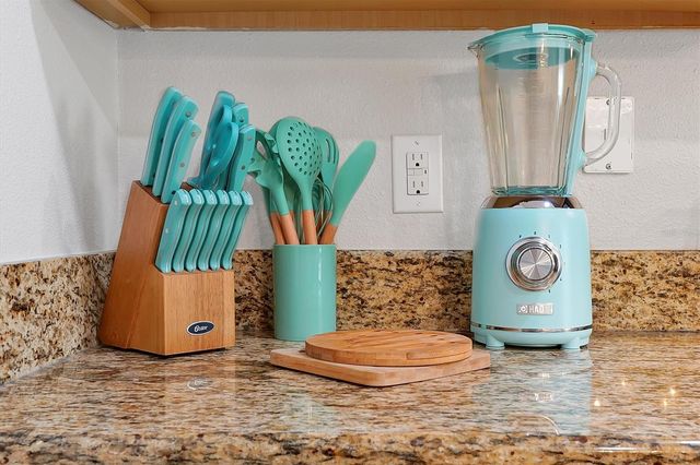 8966 CALIFORNIA PALM ROAD, Kissimmee, FL 34747