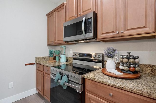 8966 CALIFORNIA PALM ROAD, Kissimmee, FL 34747