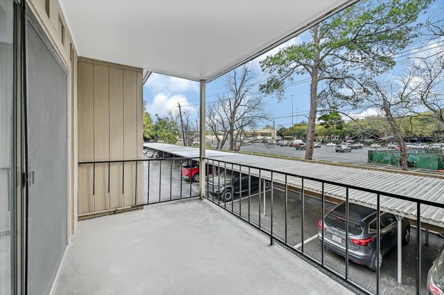 7555 Katy Fwy 146, Houston, TX 77024