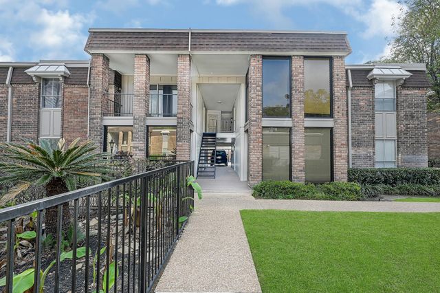 7555 Katy Fwy 146, Houston, TX 77024