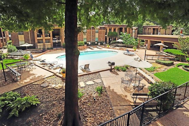 7555 Katy Fwy 146, Houston, TX 77024