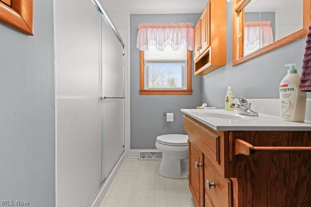 664 Fairview Place, Alliance, OH 44601