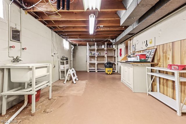 664 Fairview Place, Alliance, OH 44601