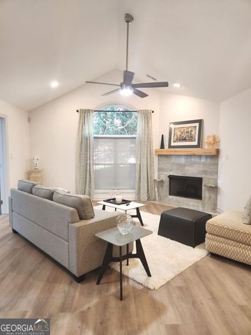 1906 KOLB FARM Circle, Marietta, GA 30008
