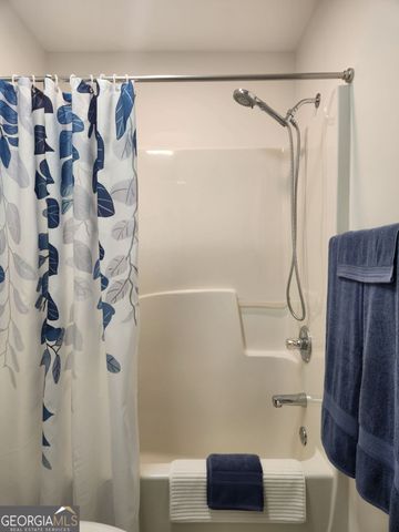 1906 KOLB FARM Circle, Marietta, GA 30008