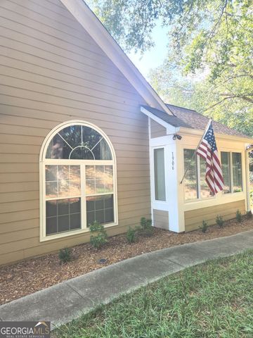 1906 KOLB FARM Circle, Marietta, GA 30008