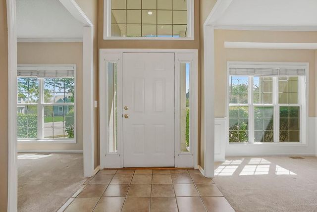 5210 Round Prairie Street, Shawnee, KS 66226
