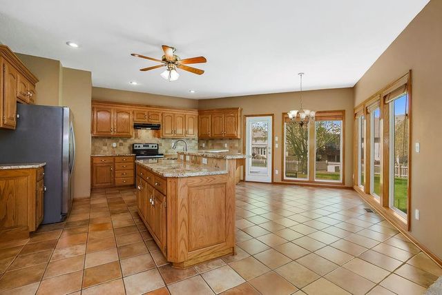 5210 Round Prairie Street, Shawnee, KS 66226