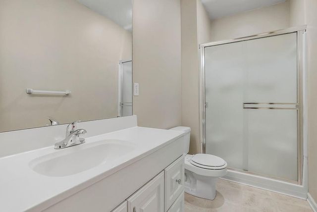 5210 Round Prairie Street, Shawnee, KS 66226