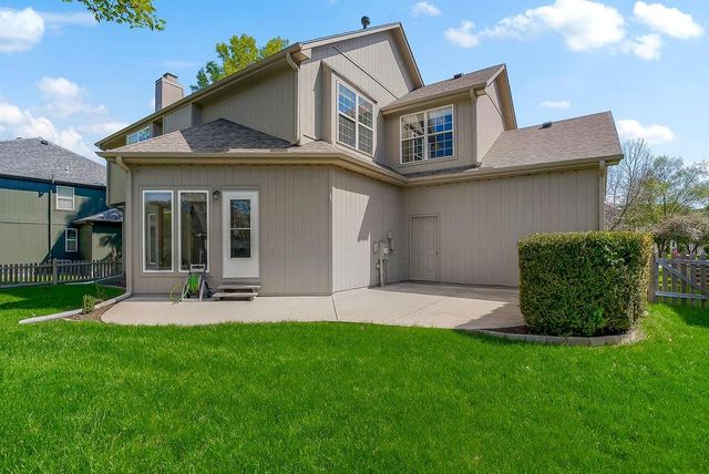 5210 Round Prairie Street, Shawnee, KS 66226